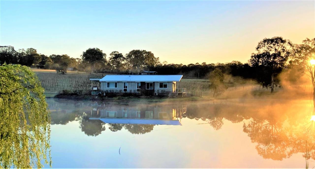 Lovedale Lakehouse Vineyard Villa Exterior photo